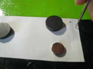 縫い穴をあける